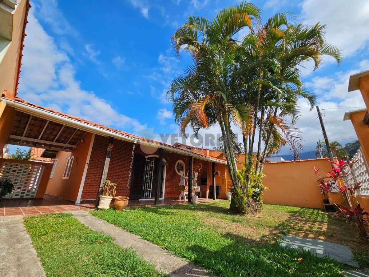 Casa à venda em Caraguatatuba, massaguaçu, com 2 quartos, 131m² - Rafael Melo