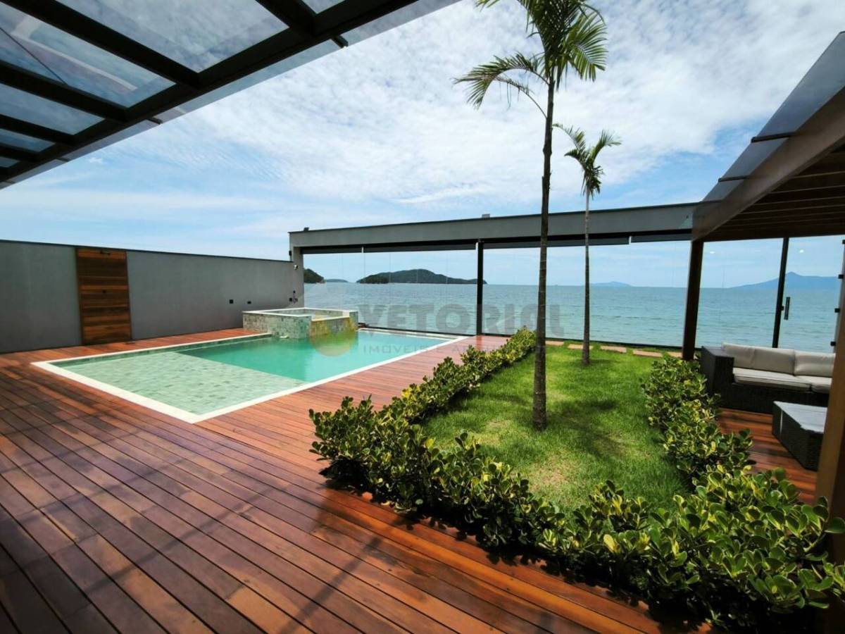 Casa à venda em Caraguatatuba, Massaguaçu, com 3 quartos, 236m² - Rafael Melo