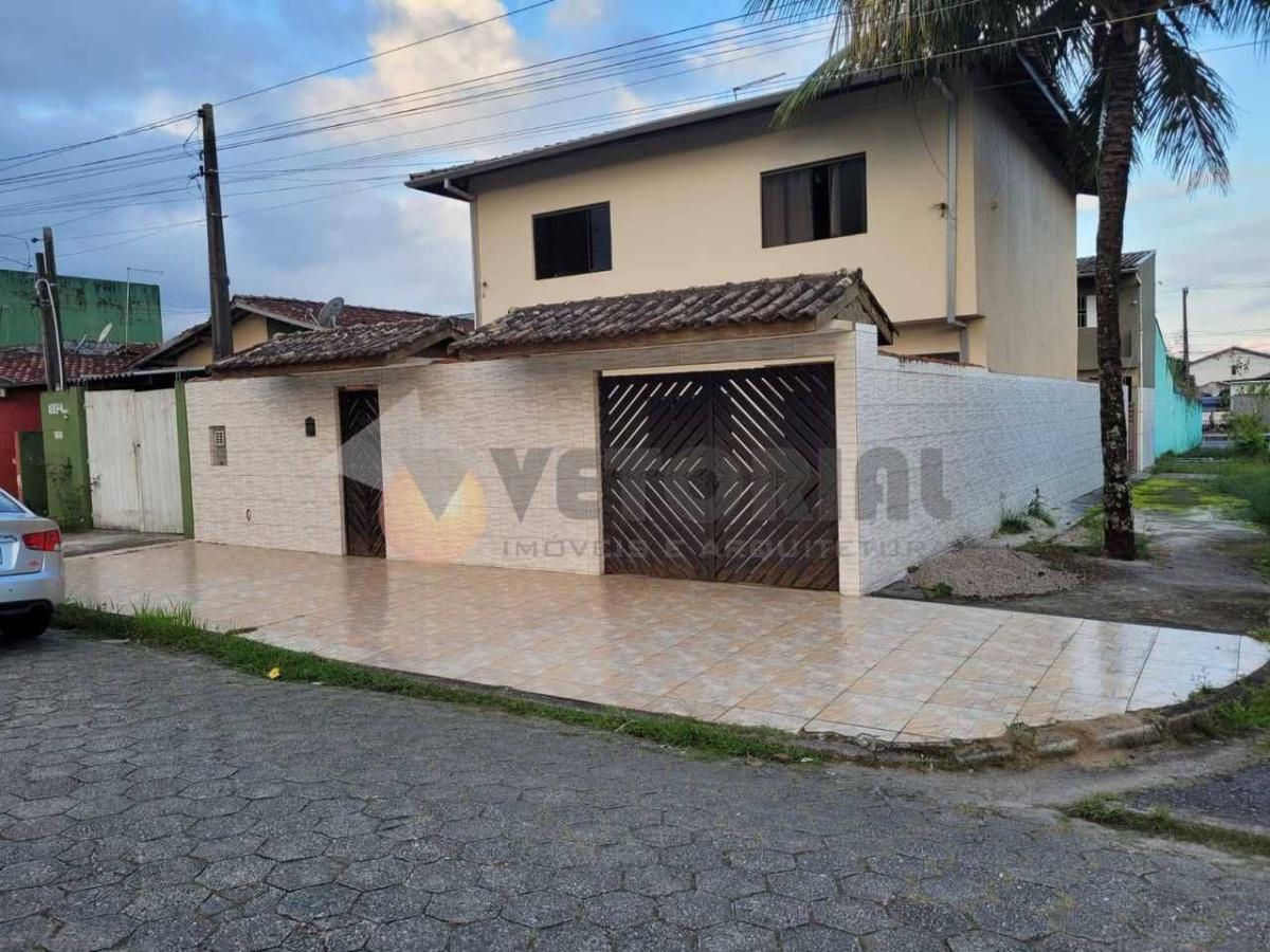 Sobrado à venda, 250 m² por R$ 950.000,00 - Jardim Jaqueira - Caraguatatuba/SP - Rafael Melo