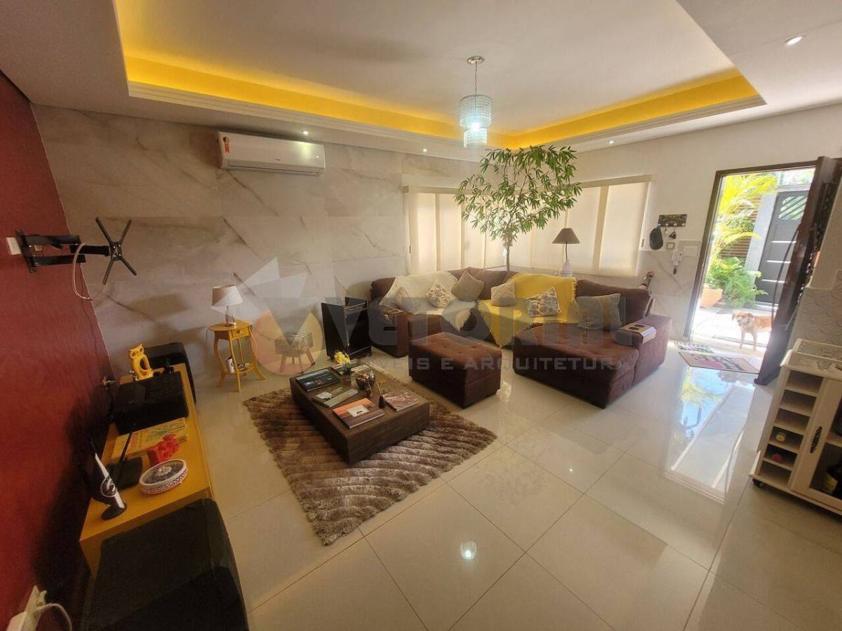 Sobrado à venda em Caraguatatuba, Balneário Recanto do Sol, com 3 quartos, 250m² - Rafael Melo