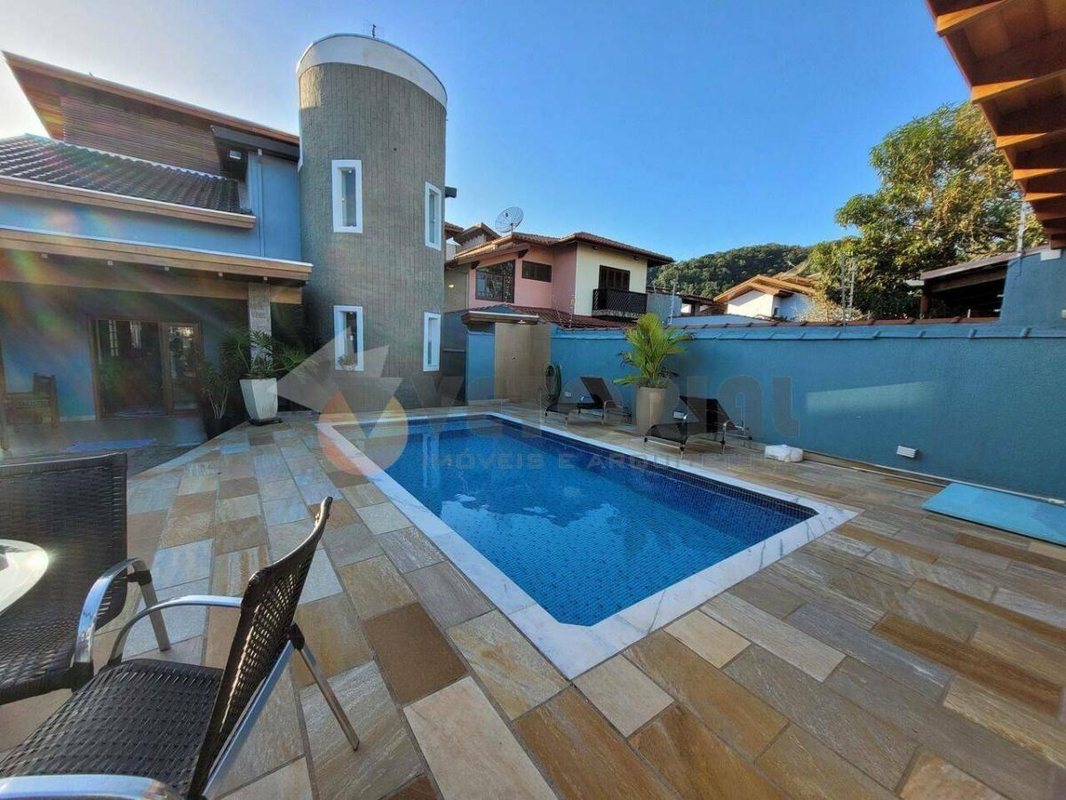 Sobrado de alto padrao com 6 Suites, 600 m² de terreno, à venda por R$ 1.500.000- Caputera - Caraguatatuba/SP - Rafael Melo