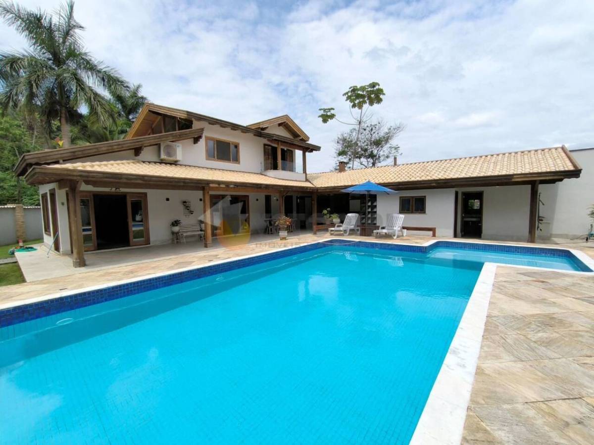 Sobrado em condomínio à venda em Caraguatatuba, Mar Verde, com 4 quartos, 280m² - Rafael Melo